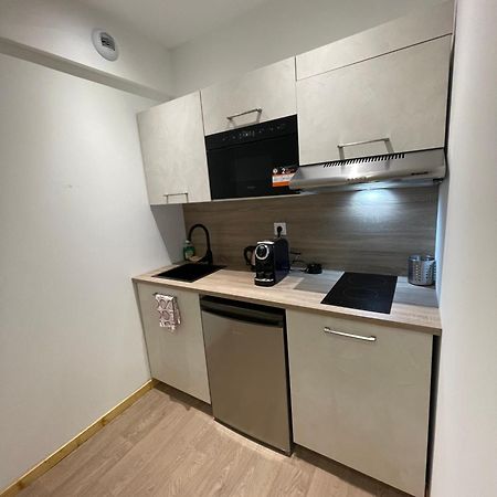 Le Salvador - Appart'Hotel De 18M2 A 44M2 La Talaudiere Buitenkant foto