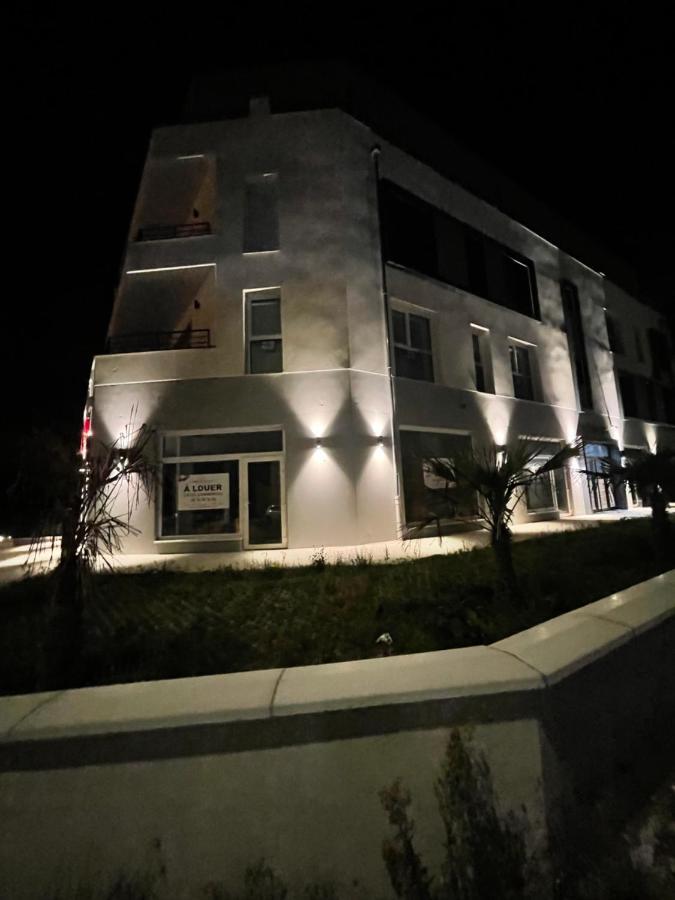 Le Salvador - Appart'Hotel De 18M2 A 44M2 La Talaudiere Buitenkant foto