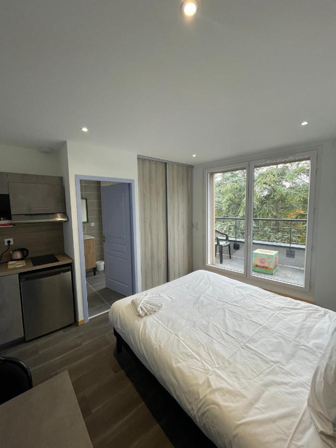 Le Salvador - Appart'Hotel De 18M2 A 44M2 La Talaudiere Buitenkant foto