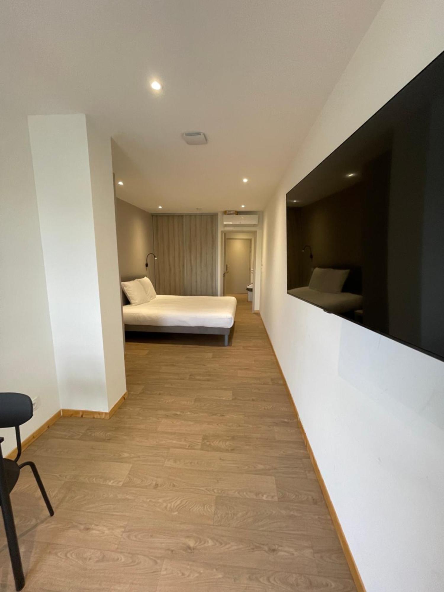 Le Salvador - Appart'Hotel De 18M2 A 44M2 La Talaudiere Buitenkant foto