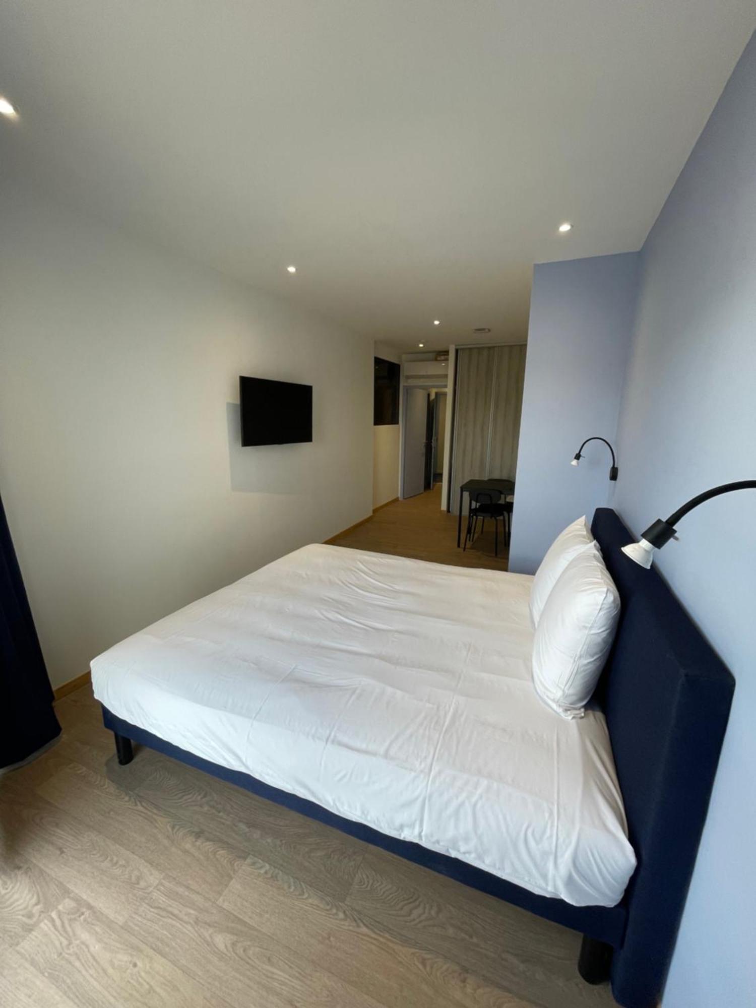 Le Salvador - Appart'Hotel De 18M2 A 44M2 La Talaudiere Buitenkant foto