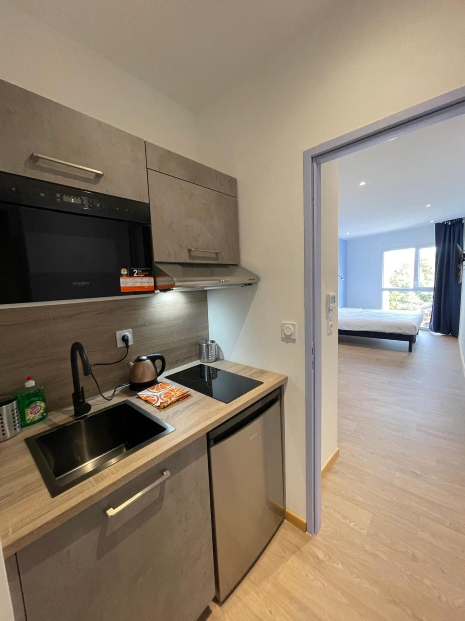 Le Salvador - Appart'Hotel De 18M2 A 44M2 La Talaudiere Buitenkant foto