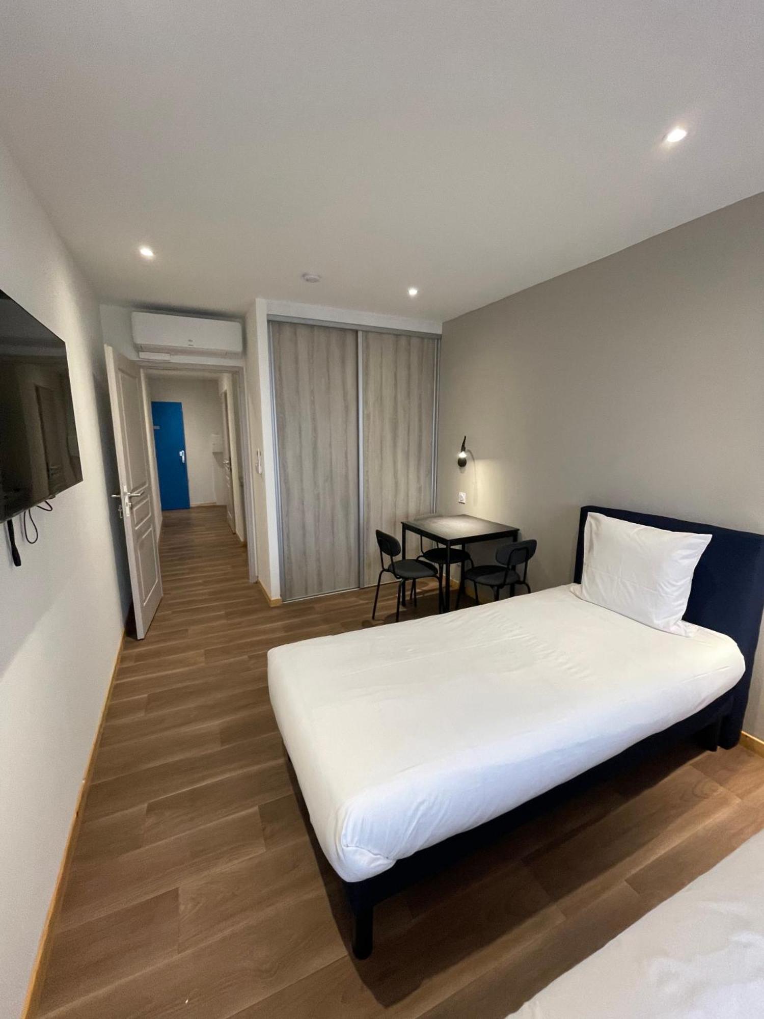 Le Salvador - Appart'Hotel De 18M2 A 44M2 La Talaudiere Buitenkant foto