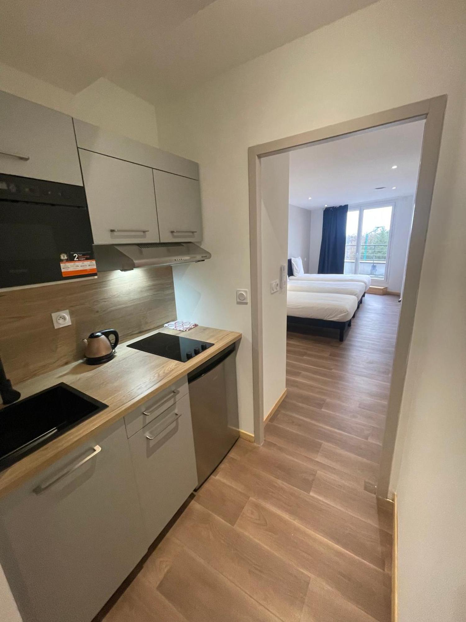 Le Salvador - Appart'Hotel De 18M2 A 44M2 La Talaudiere Buitenkant foto